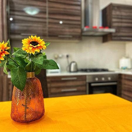 Charming Two Bedroom Apartment Pieta ภายนอก รูปภาพ